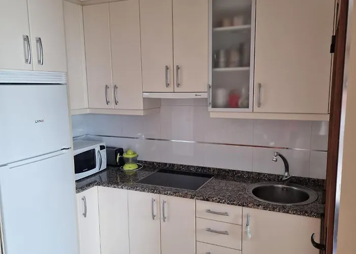 Justoval * Эль-Грове